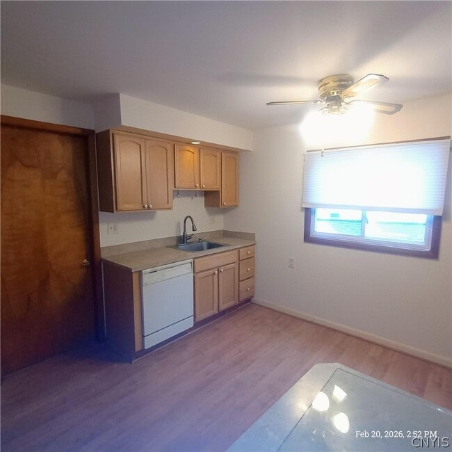 Building Photo - 421 Ulster St