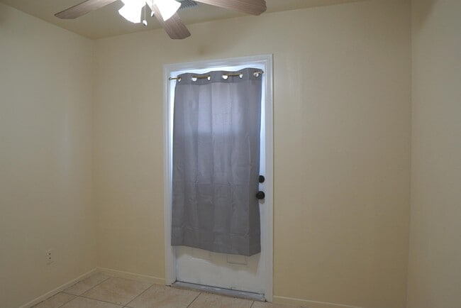 Building Photo - 31510 Avenida Del Padre