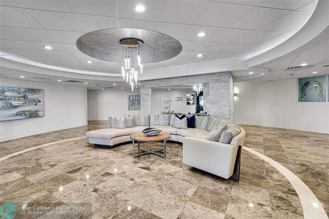 Building Photo - 3800 Galt Ocean Dr