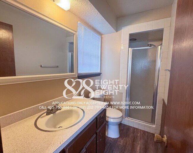 Building Photo - $200 OFF 1st MONTH'S RENT! 3 BED/2 BATH SINGLE FAMILY HOME IN MWC!