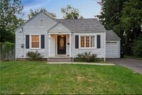 Building Photo - Newly Renovated Home in North Canton