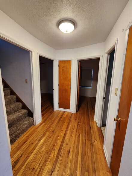 Building Photo - 7615 Ivandale Dr