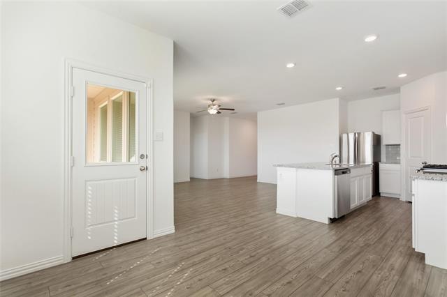 Building Photo - 2157 Clarion Dr