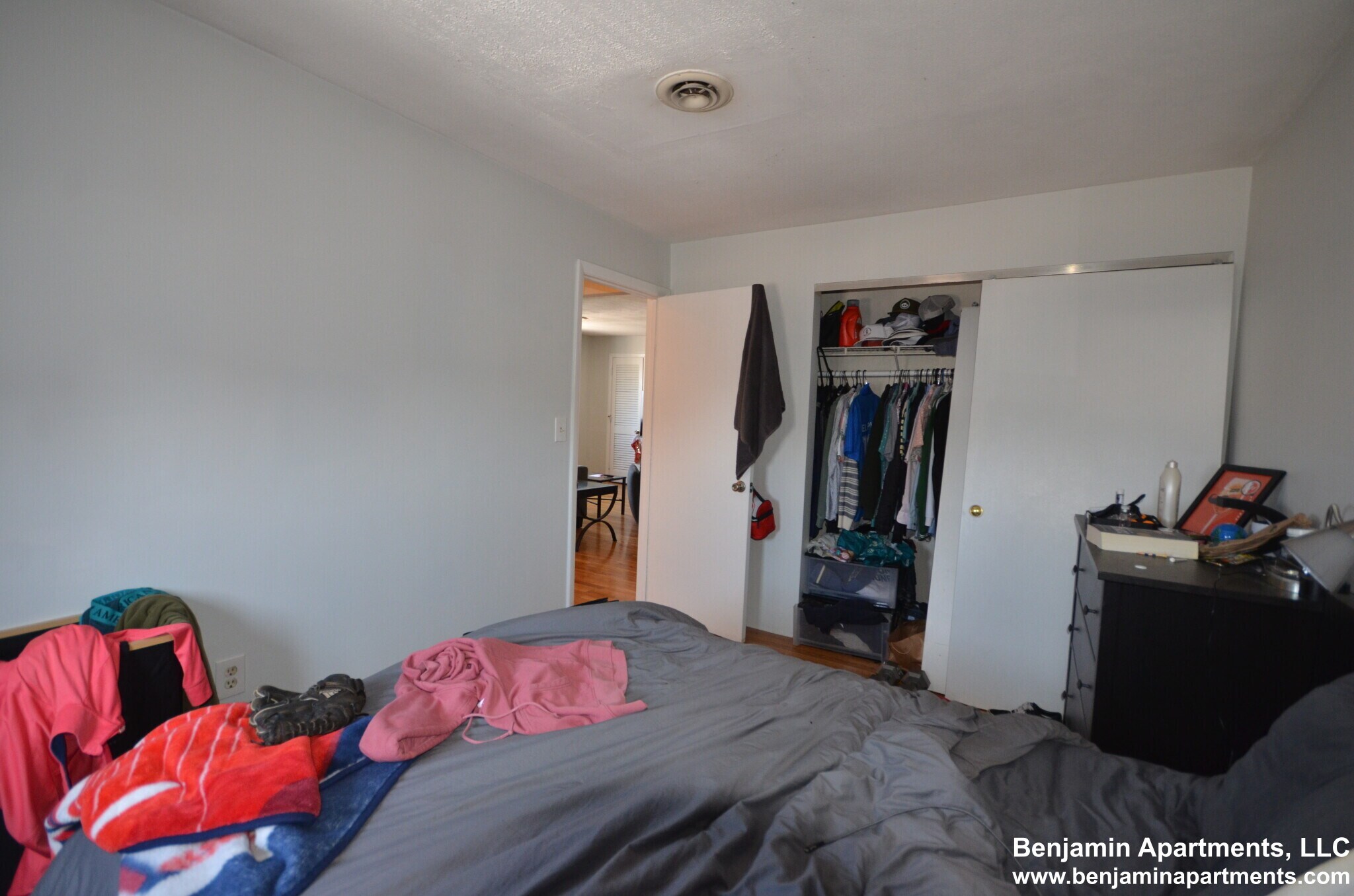 Building Photo - 385 Dorchester St