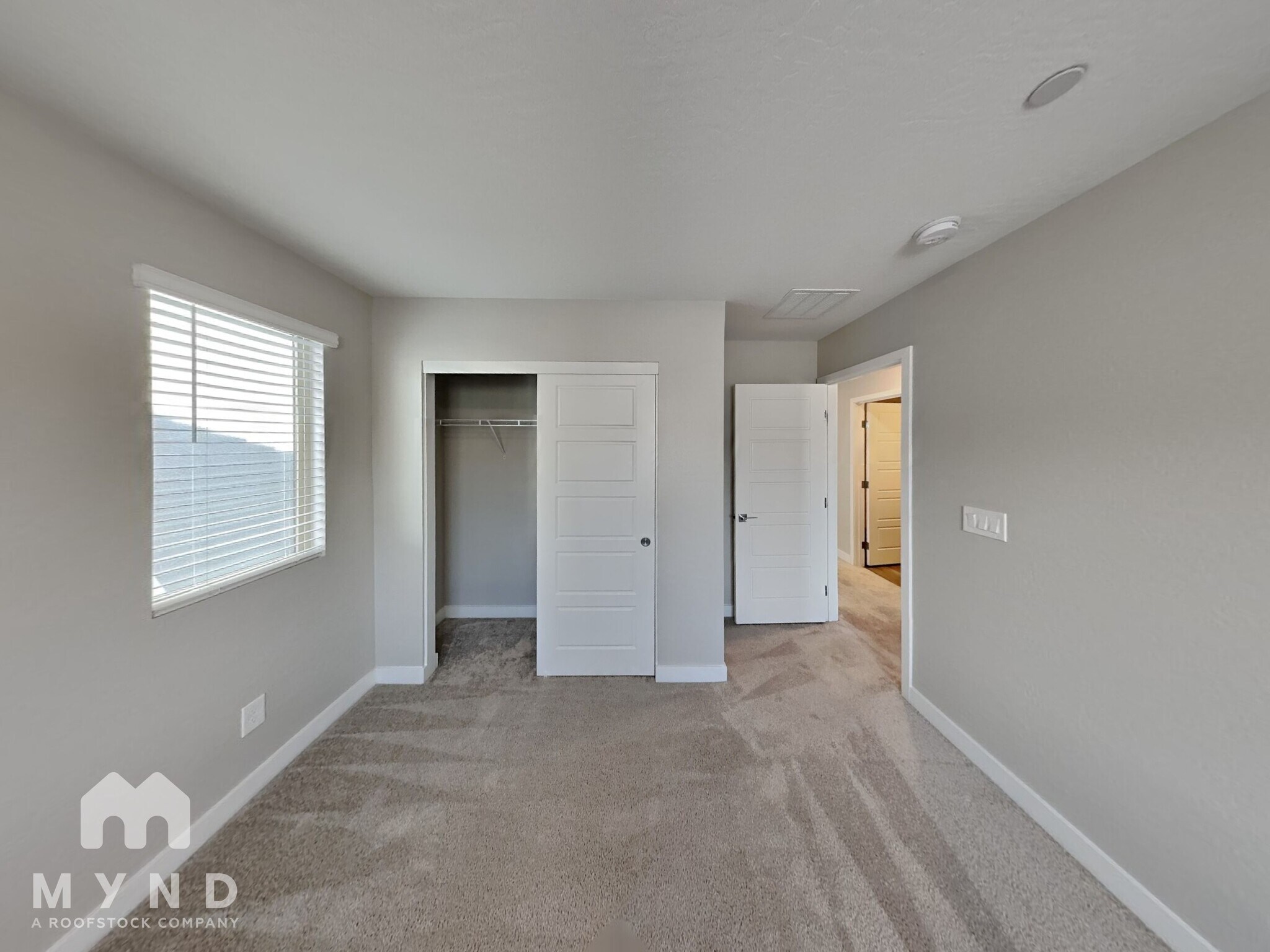 Building Photo - 486 Fairview Hills St