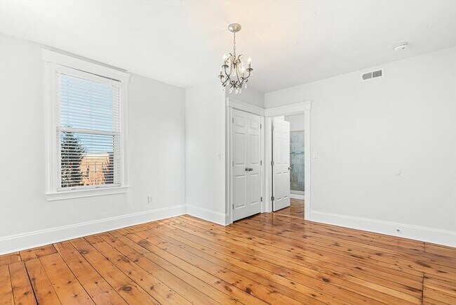 Building Photo - 11 Symonds St