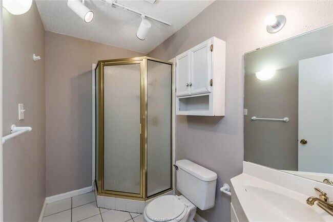 Building Photo - 1532 Wolf Run