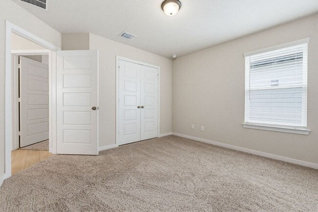 Building Photo - 7828 Krenek Tap Dr