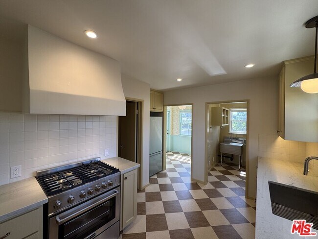 Building Photo - 11188 Ophir Dr