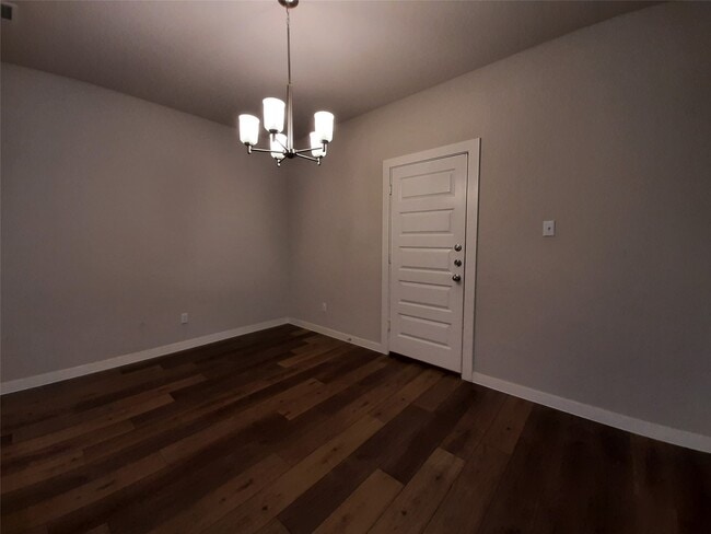 Building Photo - 9784 Grosbeak Ln