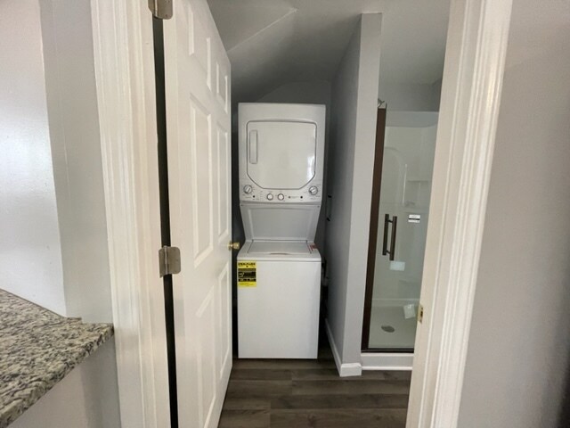 Building Photo - 809 S George Ave