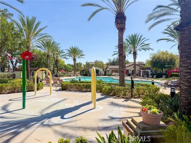 Building Photo - 444 Maravilla Ln