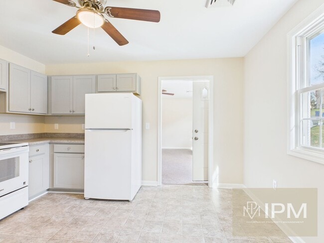 Building Photo - Charming 2 Bedroom 1 Bath Apartment in Dallastown Schools!