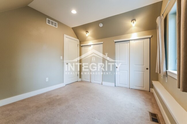 Building Photo - 3622 W 29th Ave