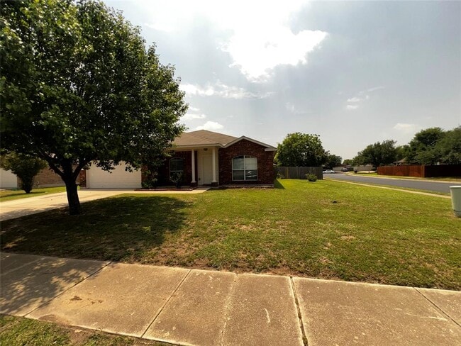 Building Photo - 3133 Henderson Path
