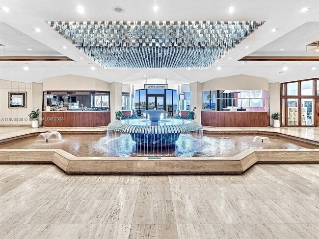 Building Photo - 801 Brickell Bay Dr