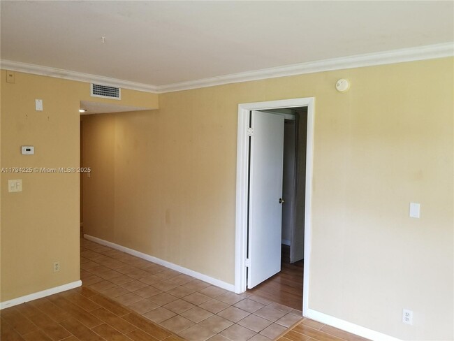 Primary Photo - 4125 NW 88th Ave