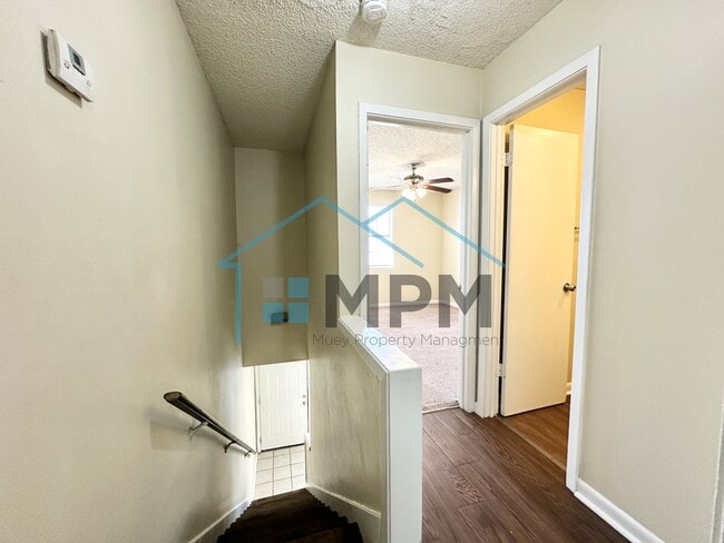 Building Photo - 117 Jennifer Ln