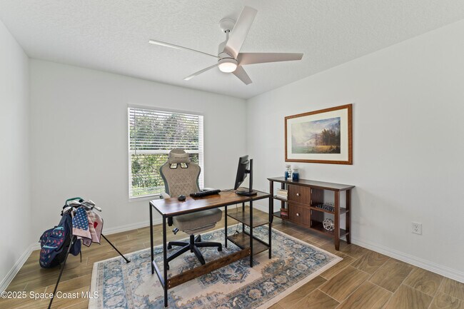 Building Photo - 1938 Jupiter Blvd SW