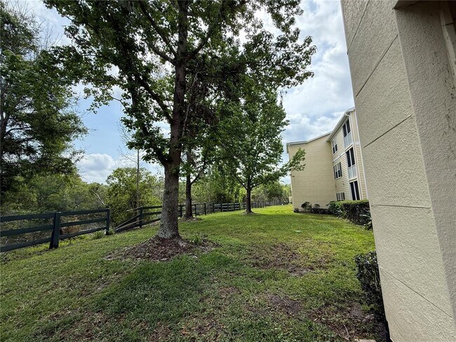Building Photo - 18267 Bridle Club Dr