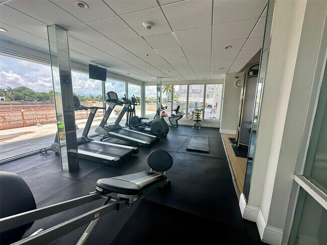 Building Photo - 5750 Collins Ave