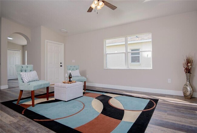 Building Photo - 8002 Carriage Pointe Dr