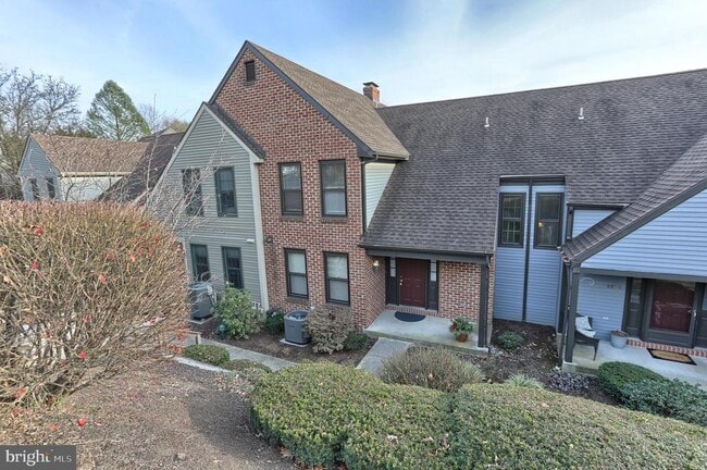 Building Photo - 1127 Wicklow Ct