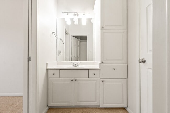 Building Photo - 5351 McCulloch Cir