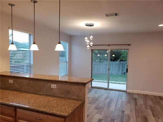 Building Photo - 6517 Kirkwynd Dr