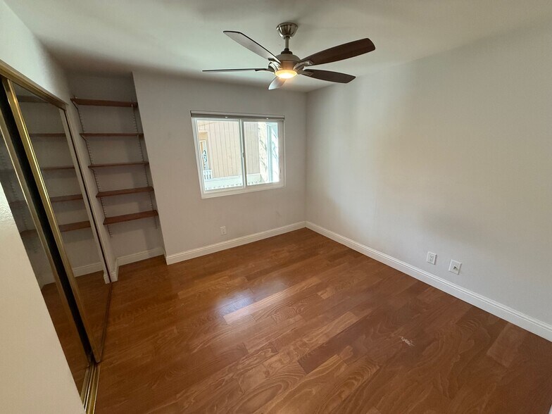 Building Photo - 4238 Vista Panorama Way