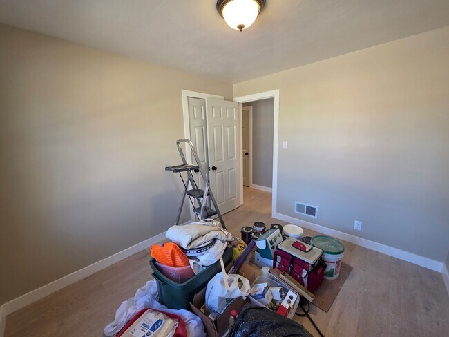 Building Photo - 367 Mohawk Ave