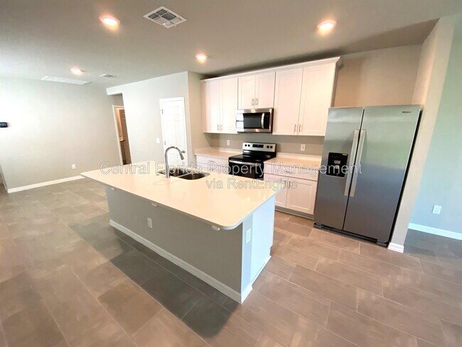Building Photo - 3122 Bella Vista Dr