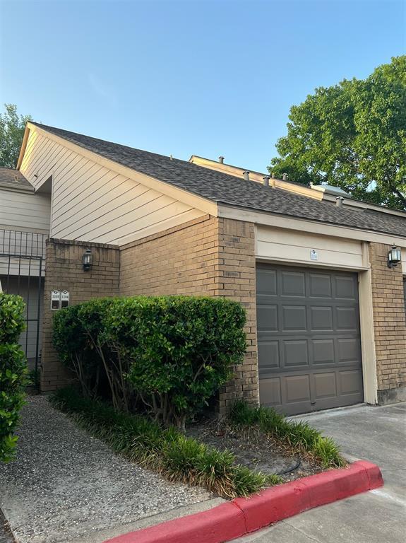 Primary Photo - 2277 S Kirkwood Rd