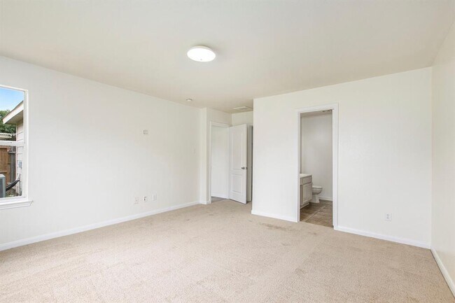 Building Photo - 7719 Serene Wood Ln