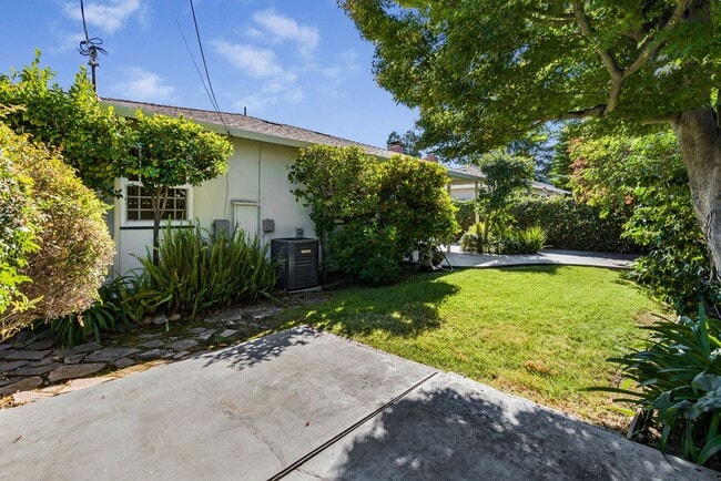 Building Photo - Sunnyvale West House FOR RENT - $4,500/mo