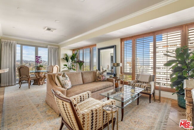 Building Photo - 10727 Wilshire Blvd