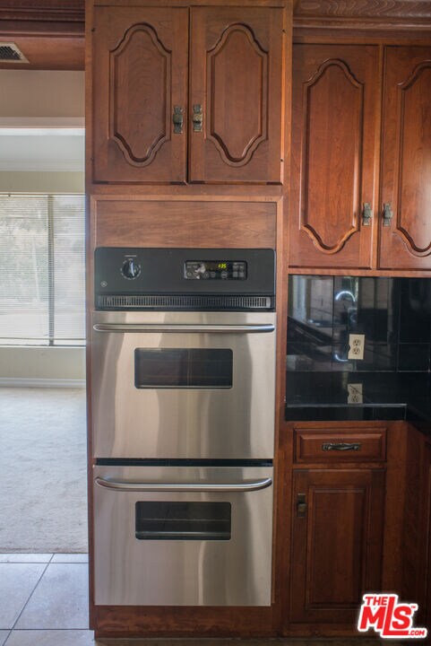 Building Photo - 8300 Regis Way