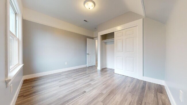 Building Photo - "Lake Street Victorian w/ Classic Charm & Modern Updates 3-Bed 2.5 Baths in one of SF's highly so...