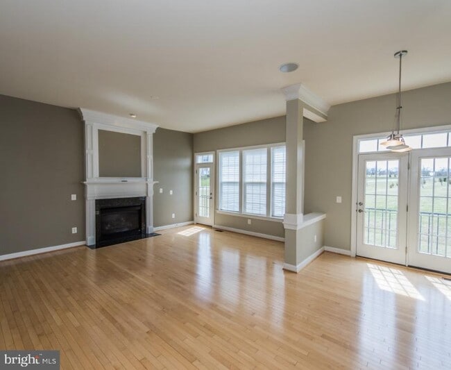 Building Photo - 29 Pathfinder Ct