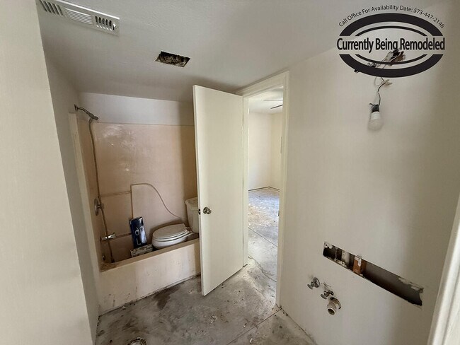 Building Photo - 1711 Hanover Blvd