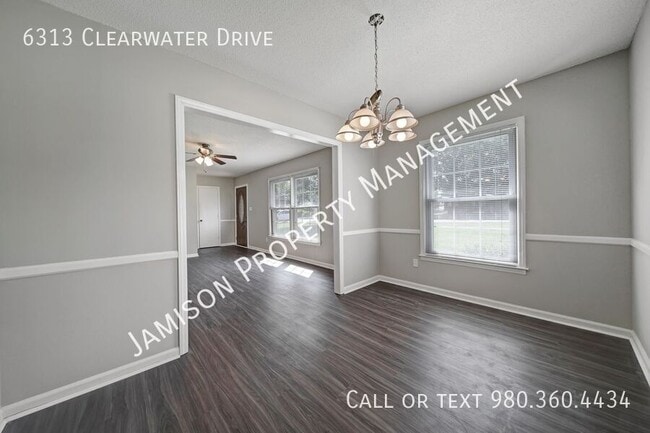 Building Photo - 6313 Clearwater Dr