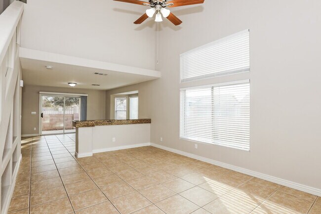 Building Photo - 6635 E Virginia St