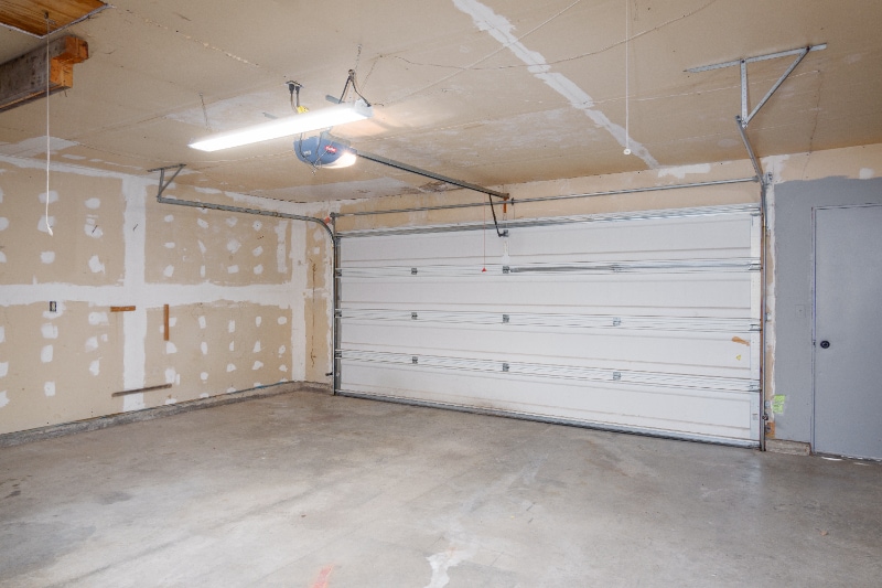 Building Photo - 1321 Dakota Ave