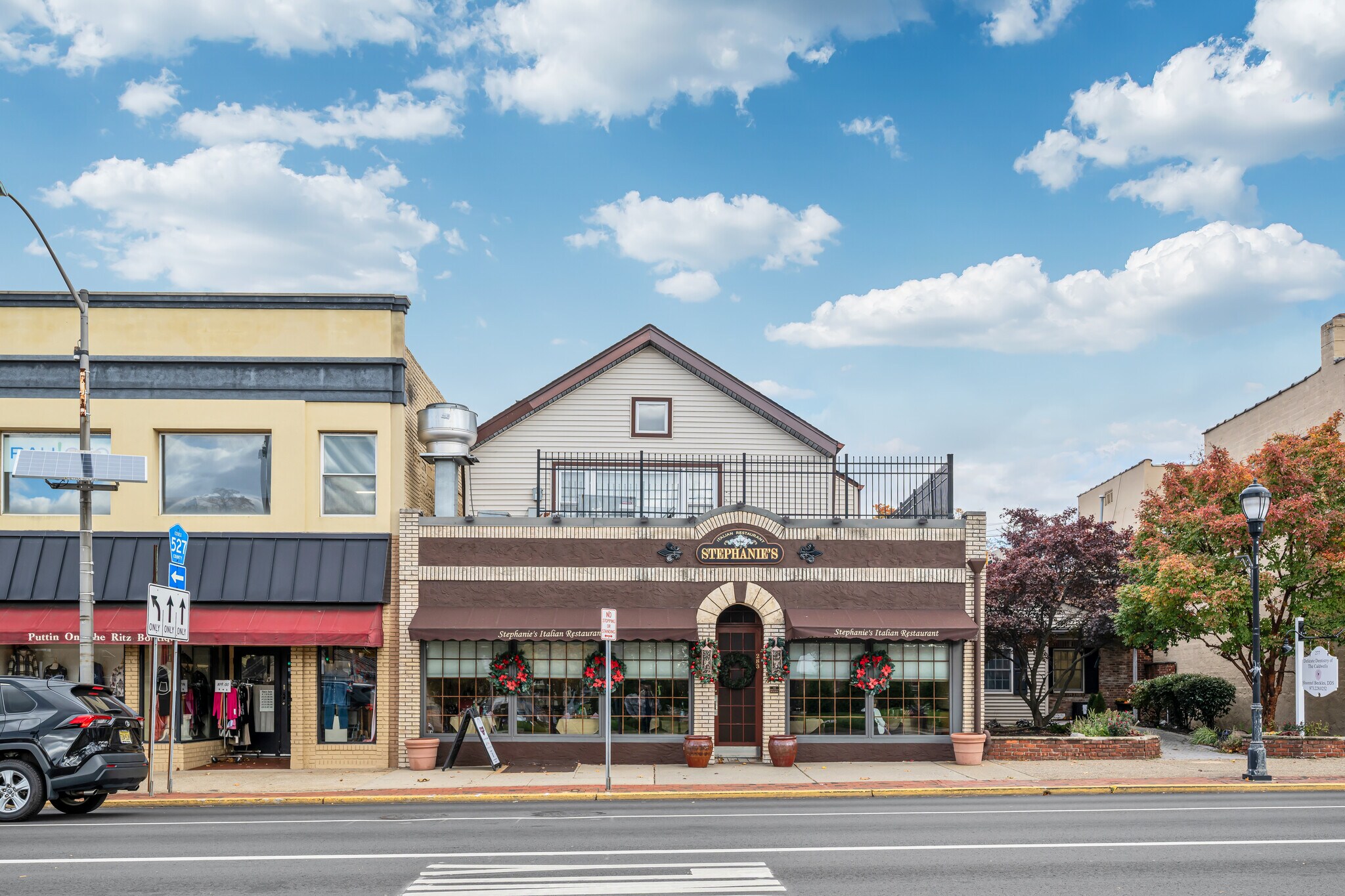 Front of Building - 281 Bloomfield Ave