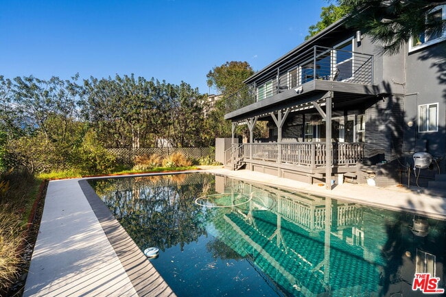 Building Photo - 1313 Corona Dr
