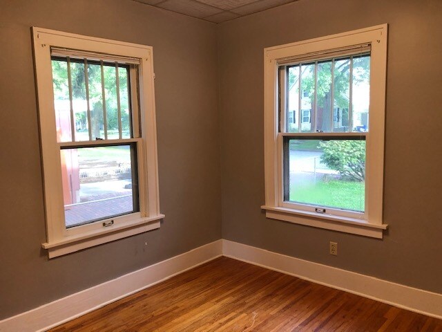 Building Photo - 121 Highland Dr