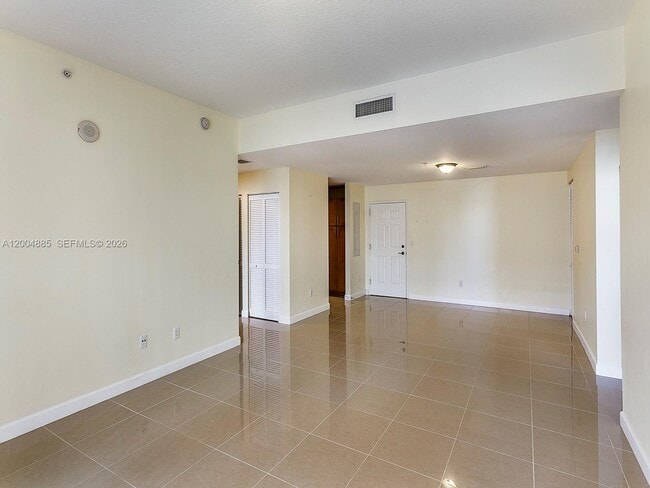 Building Photo - 8390 SW 72nd Ave