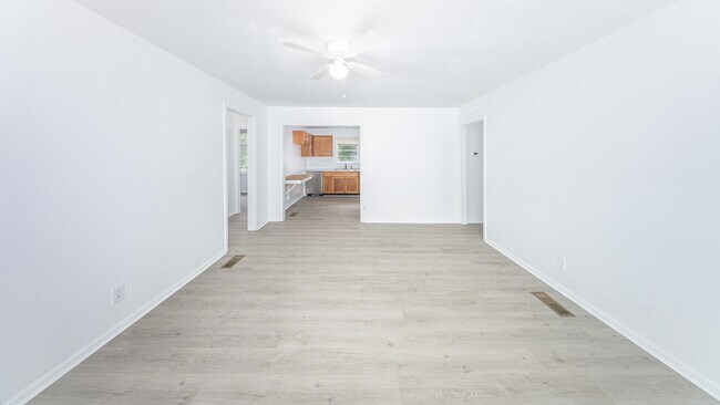 Building Photo - 1637 Atkamire Dr