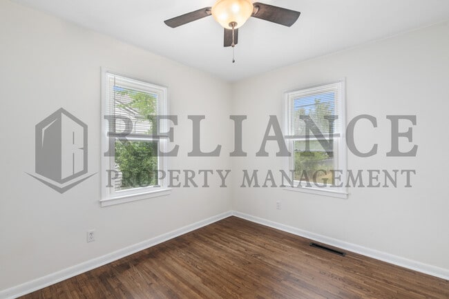Building Photo - 2309 W Graber St