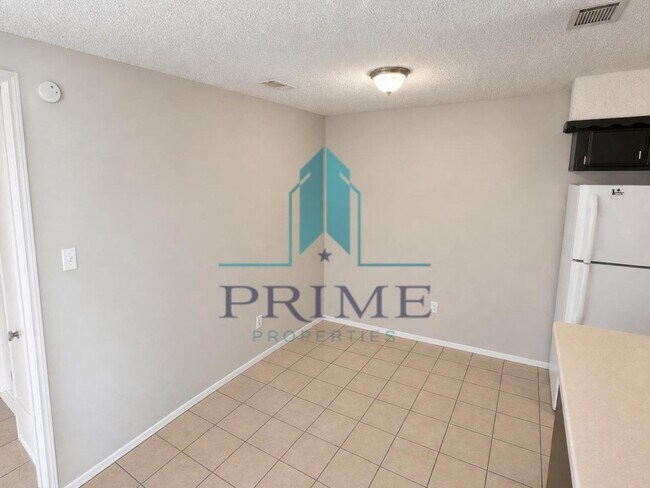 Building Photo - 9900 Randall Dr
